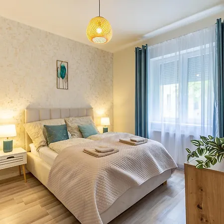 Berliner By Mital Appartement *